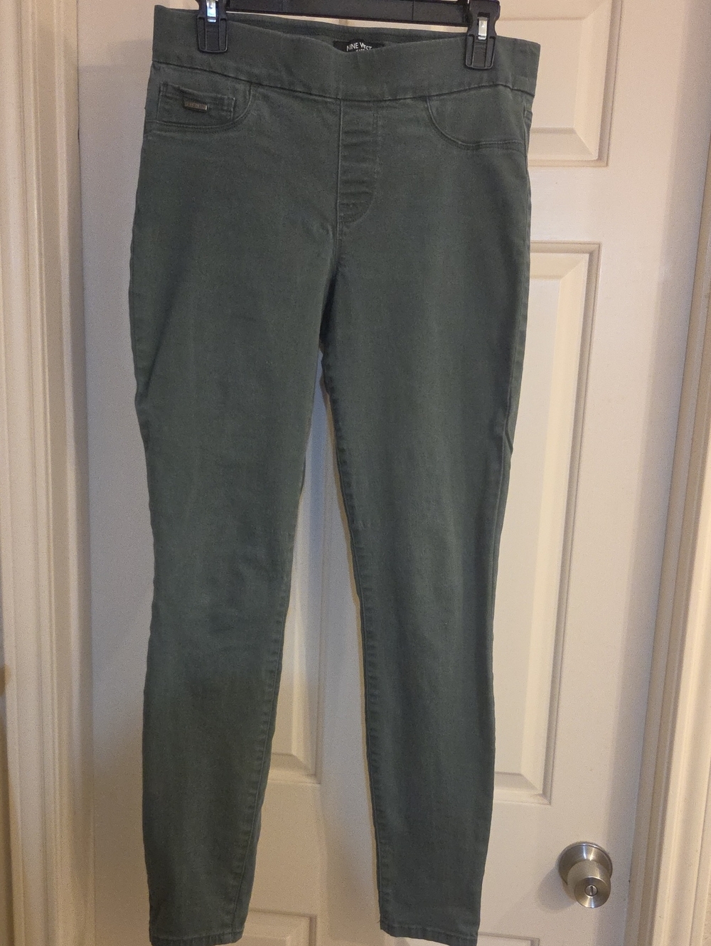 Women’s Olive Green Pull-on Stretch Jeans